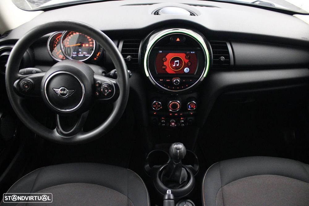 MINI 3 Portas One - 9
