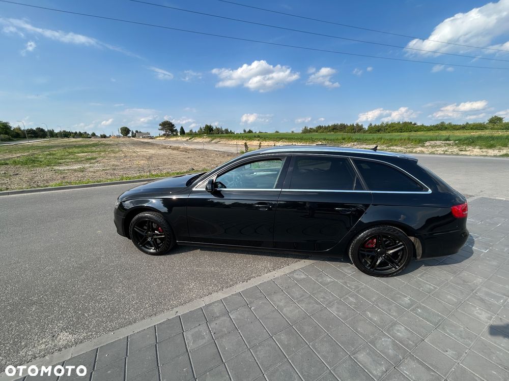 Audi A4 ver-avant-1-8-tfsi-s-line-sportpaket-plus- - 4