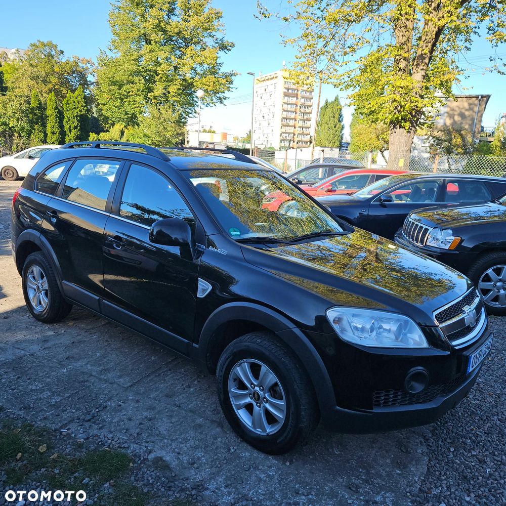 Chevrolet Captiva 2.4 LS 5os - 6