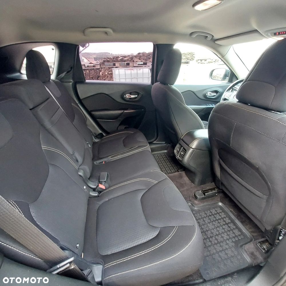 Jeep Cherokee 2.0 MJD Active Drive I Longitude - 9