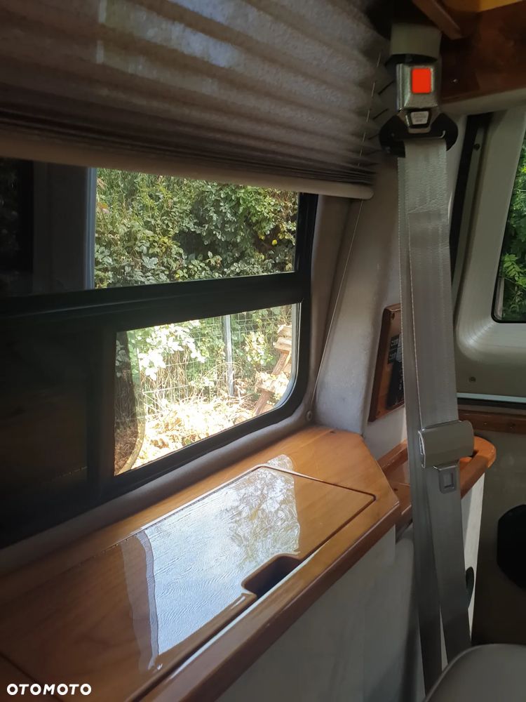 Chevrolet Astro - 36