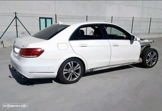 Peças Mercedes- Benz W212 - 32