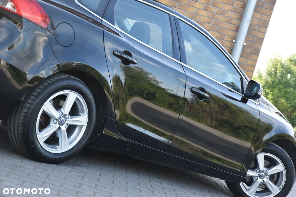 Volvo V40 D2 Summum - 39