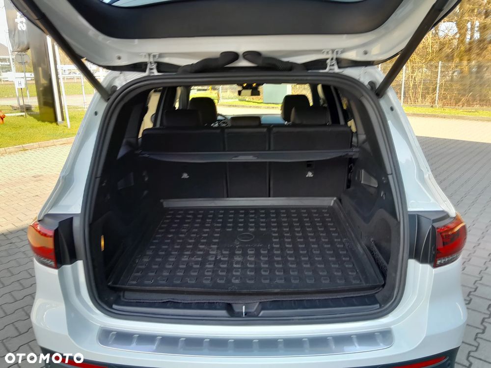 Mercedes-Benz GLB - 18