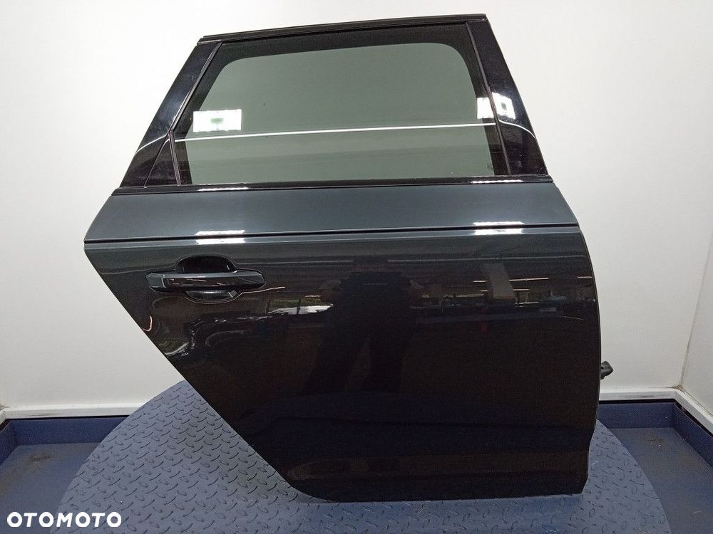 AUDI A4 B9 8W AVANT DRZWI TYŁ PRAWE TYLNE LX7L - 1