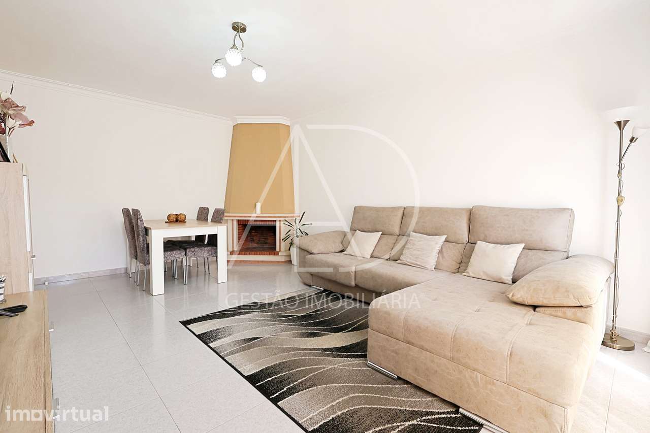 APARTAMENTO T2 REMODELADO - Grande imagem: 3/15