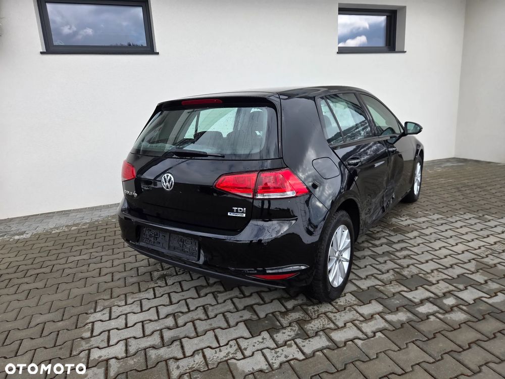 Volkswagen Golf - 4