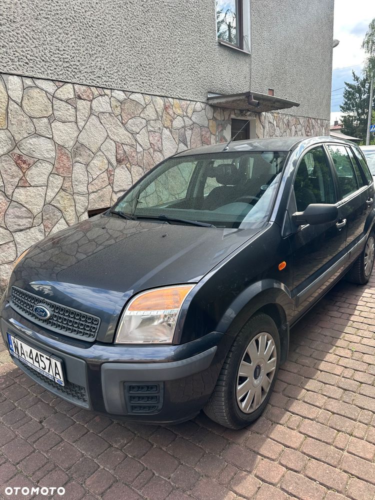 Ford Fusion - 1