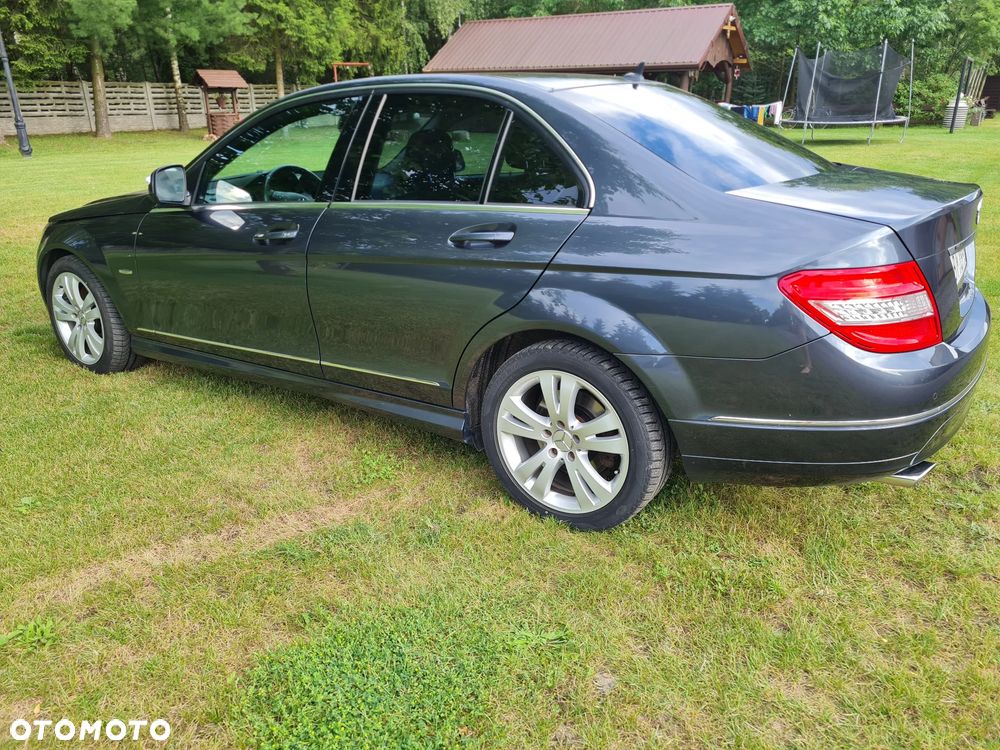 Mercedes-Benz Klasa C 320 CDI DPF Avantgarde - 13