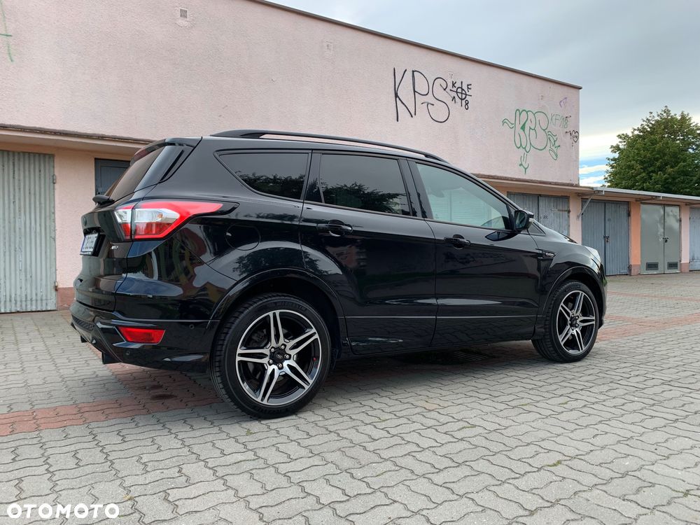 Ford Kuga - 31