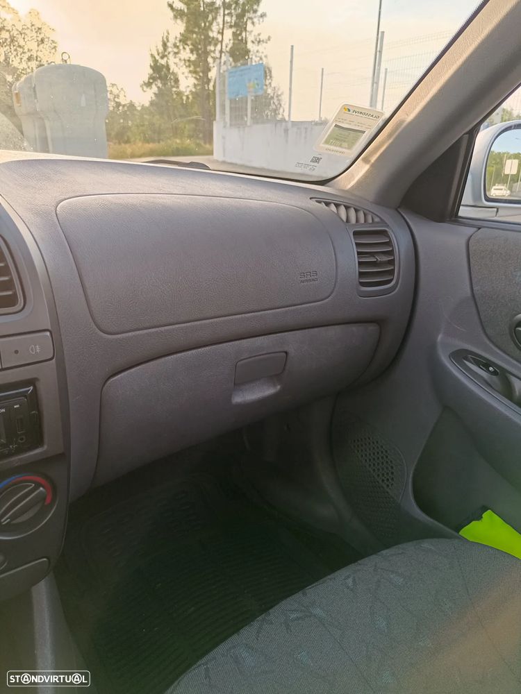 Hyundai Accent 1.5 CRDi Charme - 13