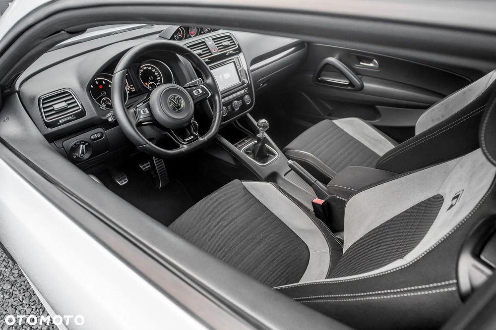 Volkswagen Scirocco R - 15