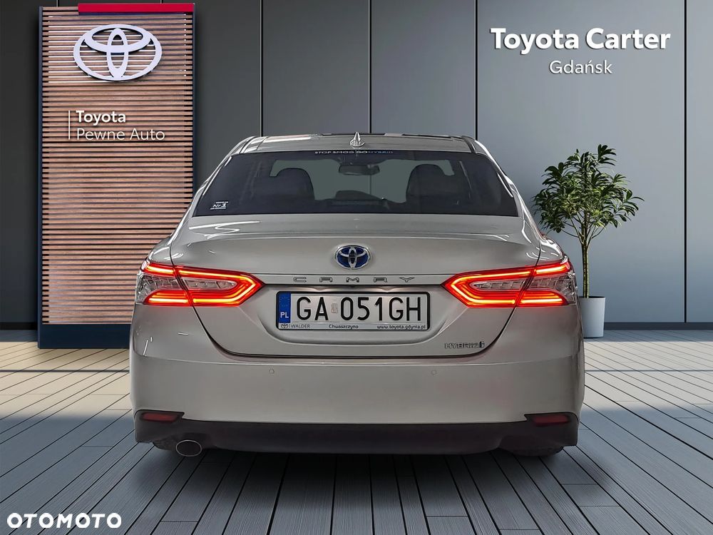 Toyota Camry 2.5 Hybrid Executive CVT - 8