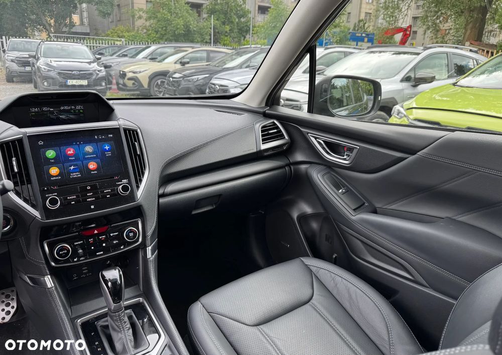 Subaru Forester 2.0i-L Platinum Black Edition EyeSight Lineartronic - 12