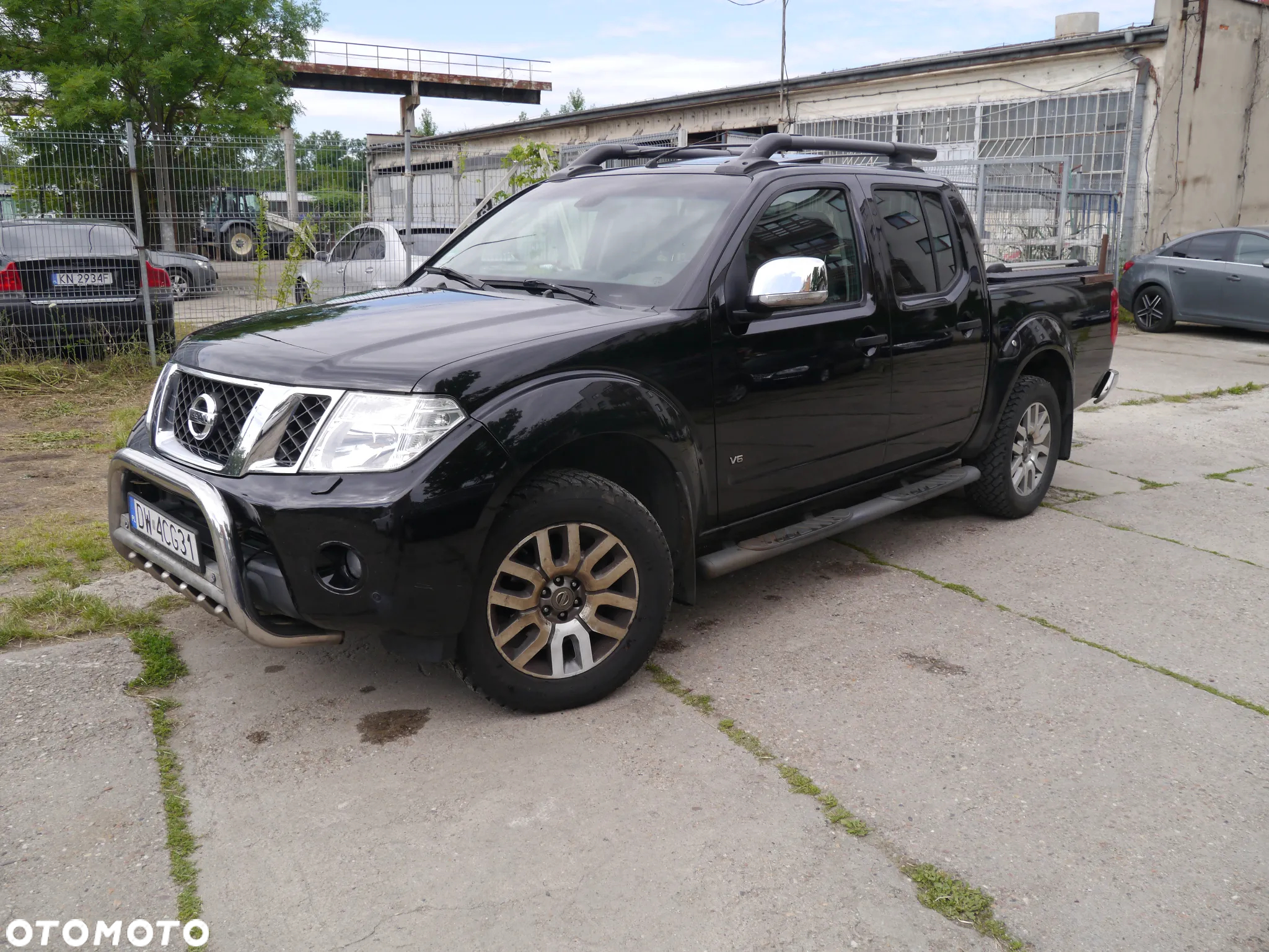 Nissan Navara 3.0 D V6 Platinum Long EU5 - 4