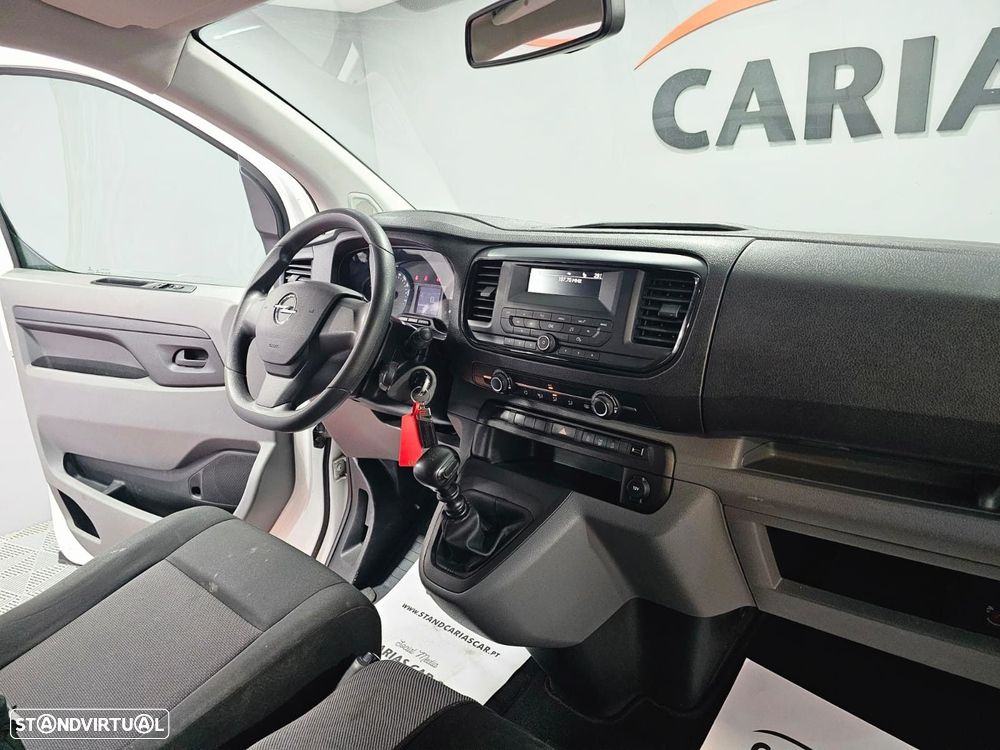 Opel Vivaro 1.5 CDTi L2H1 Essentia Inc - 19