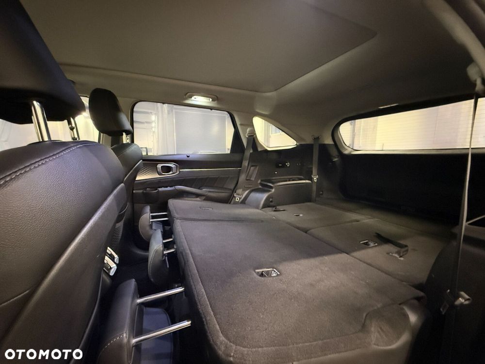 Kia Sorento 1.6 T-GDI HEV XL 7os - 15