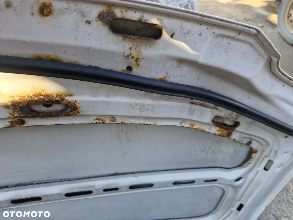 maska / klapa silnika / Volkswagen Caddy III   VW - 3