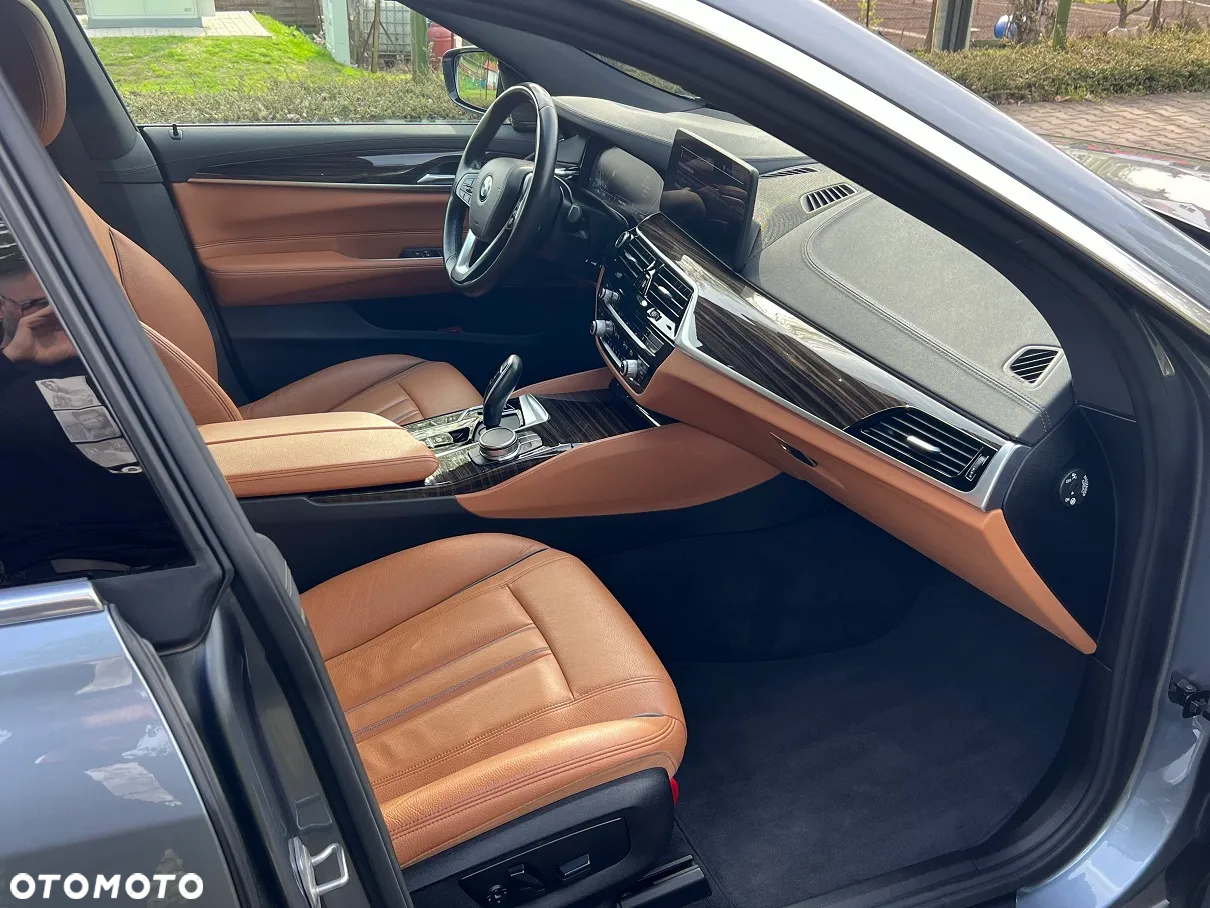 BMW 6GT 620d xDrive Luxury Line - 7