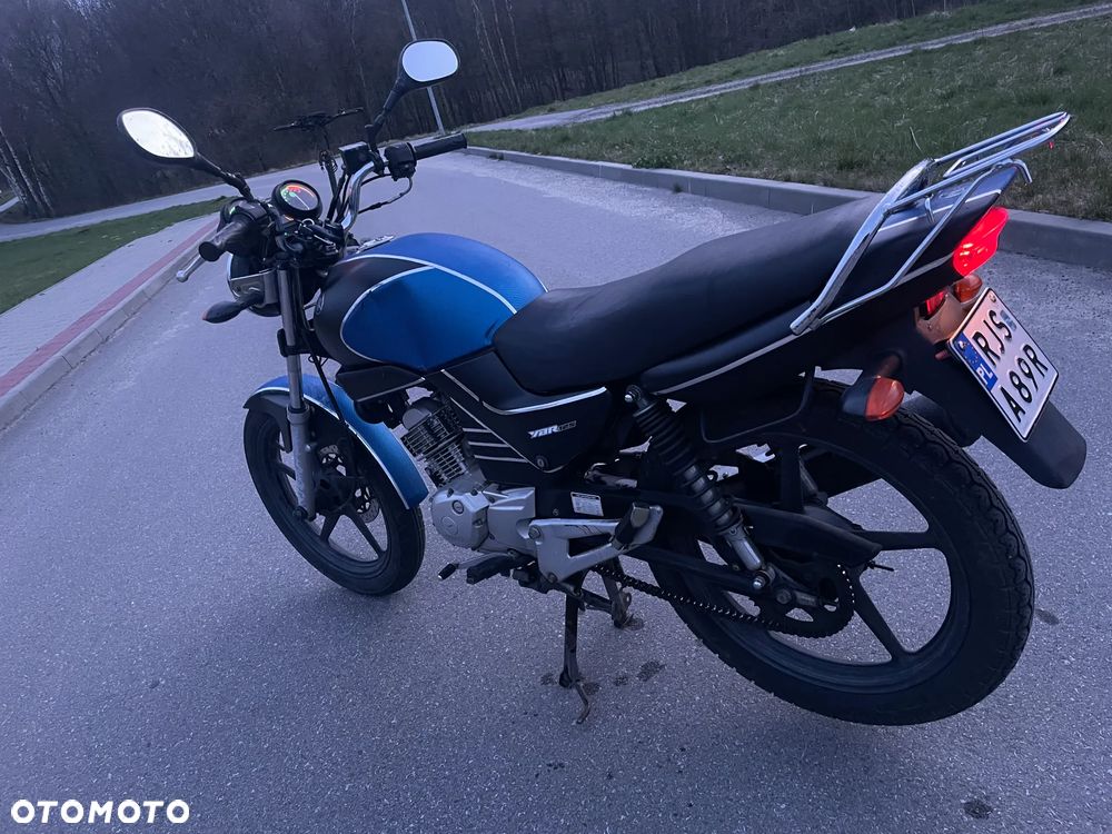 Yamaha YBR - 9