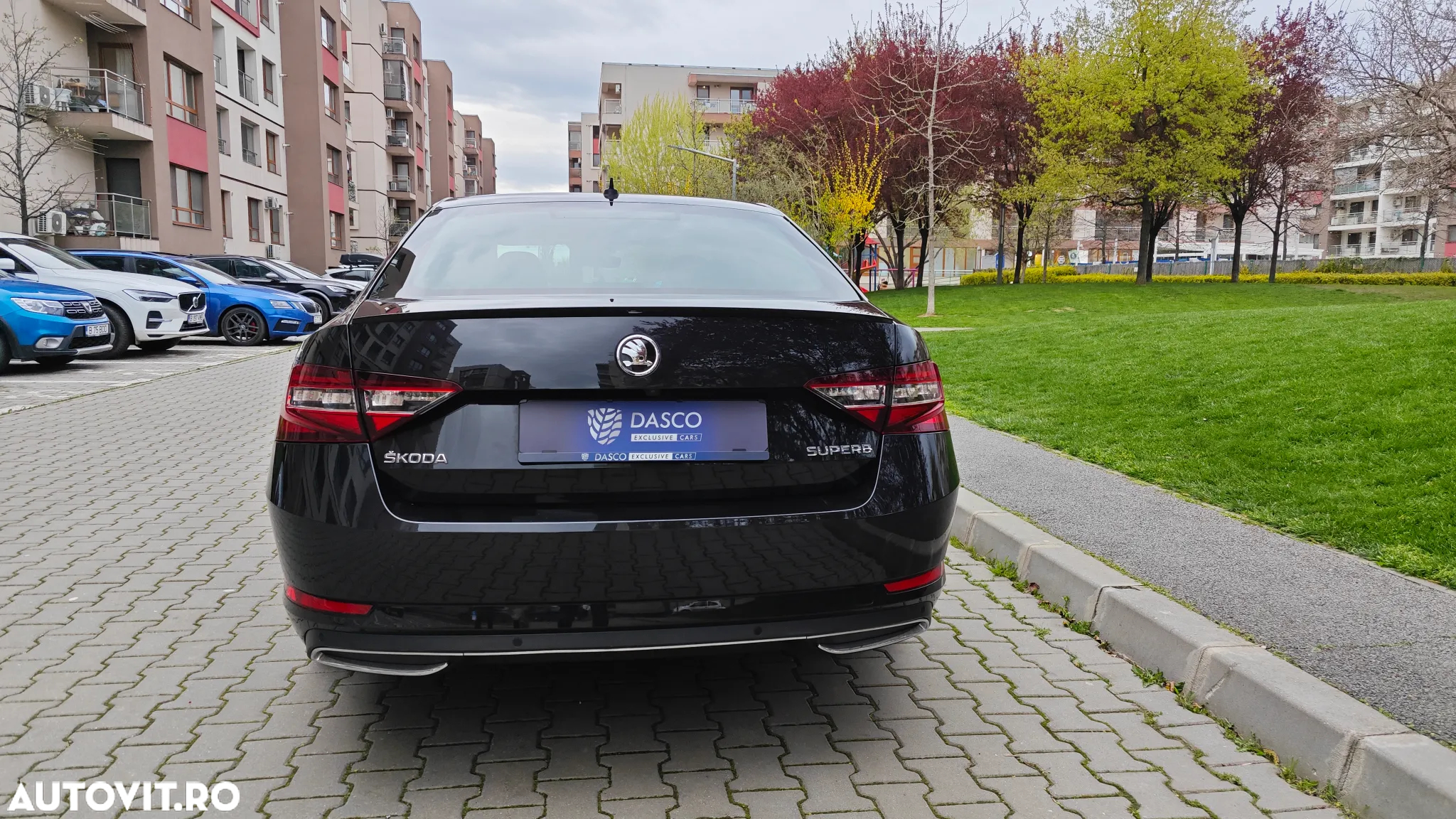 Skoda Superb 2.0 TDI DSG Sportline - 28