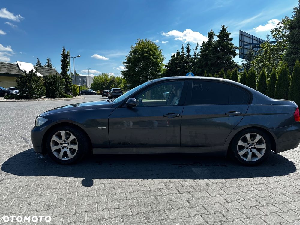 BMW Seria 3 320i - 14