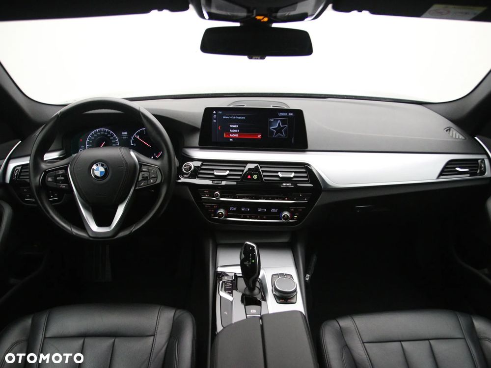 BMW Seria 5 520d Luxury Line - 2