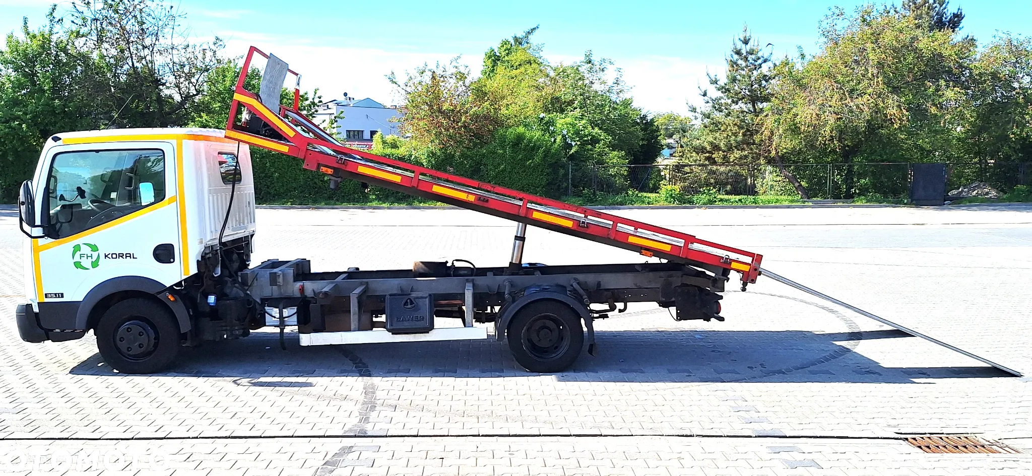 Nissan CABSTAR - 9