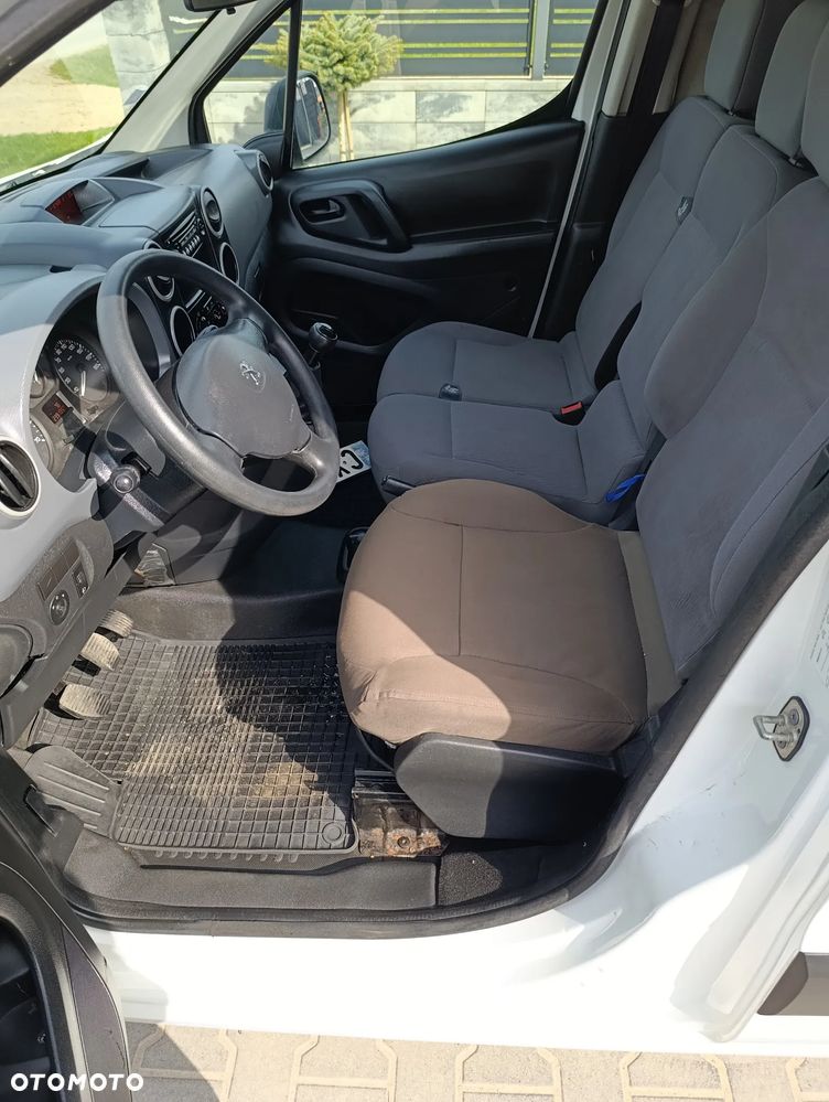 Peugeot Partner - 8