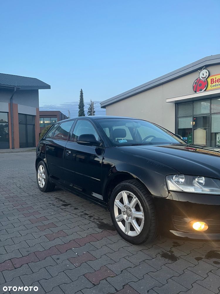 Audi A3 Sportback - 2