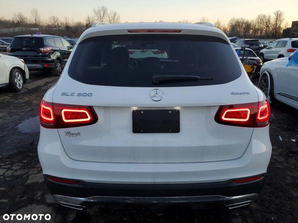 Mercedes-Benz GLC 300 4-Matic - 6