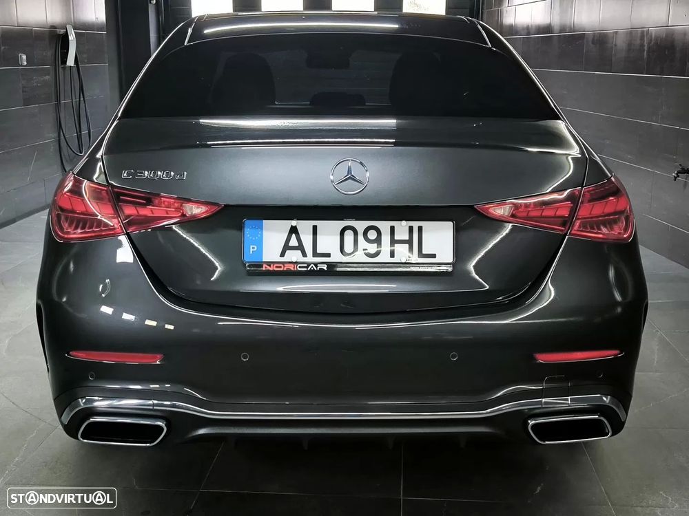 Mercedes-Benz C 300 d AMG Line - 15