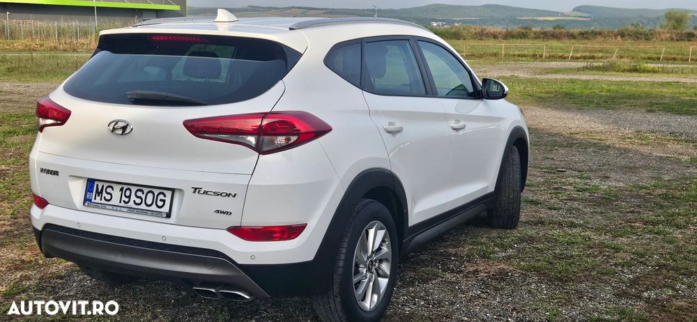 Hyundai Tucson 2.0 CRDI 4WD Automatik Trend - 21