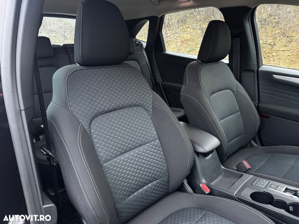Ford Kuga 1.5 EcoBlue Aut. COOL&CONNECT - 4