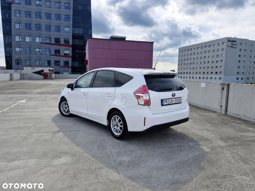Toyota Prius+ (Hybrid) - 9