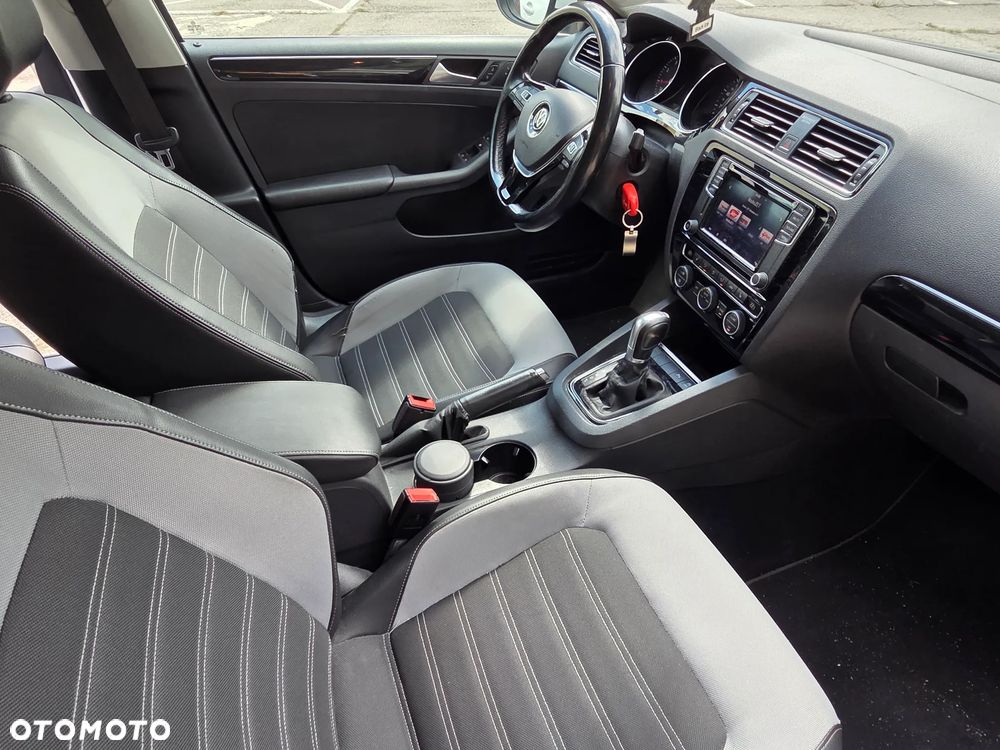 Volkswagen Jetta 1.4 TSI DSG BlueMotion Technology - 34