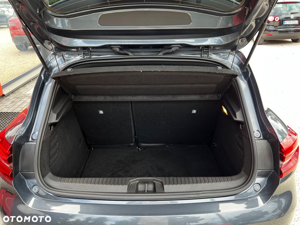 Renault Clio TCe 90 EVOLUTION - 25
