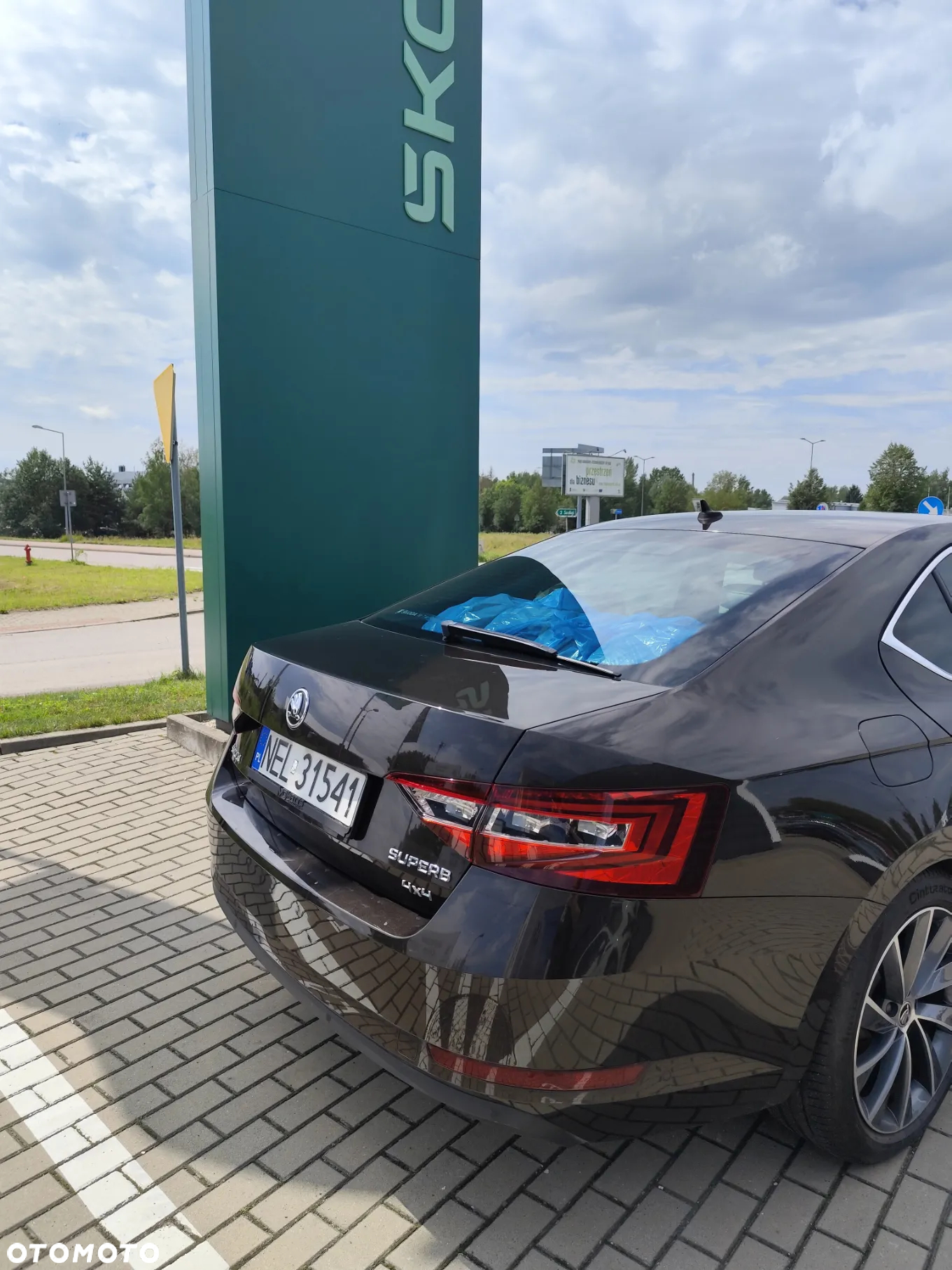 Skoda Superb 2.0 TDI 4x4 L&K DSG - 4