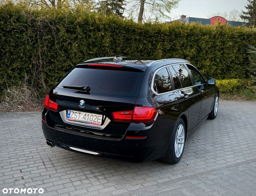 BMW Seria 5 520d xDrive - 4