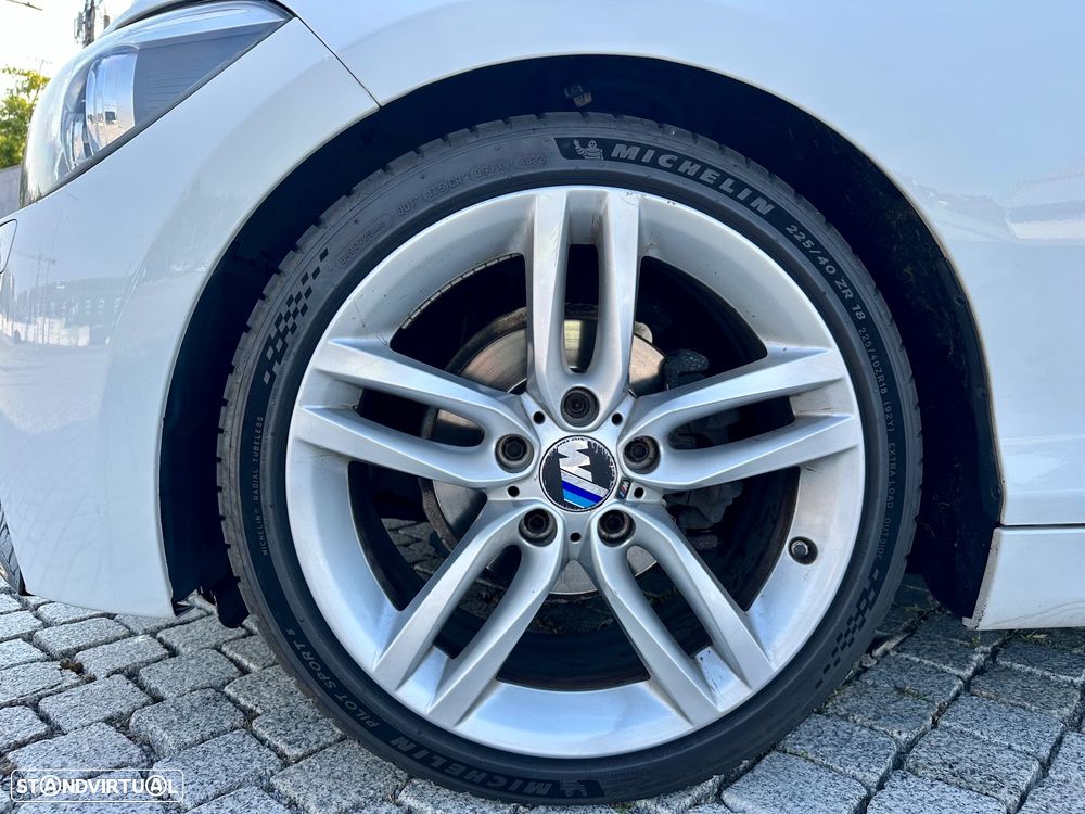 BMW 118 dA Pack M - 8
