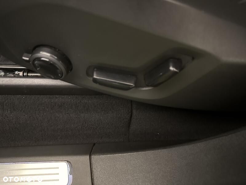 Volvo XC 90 - 17