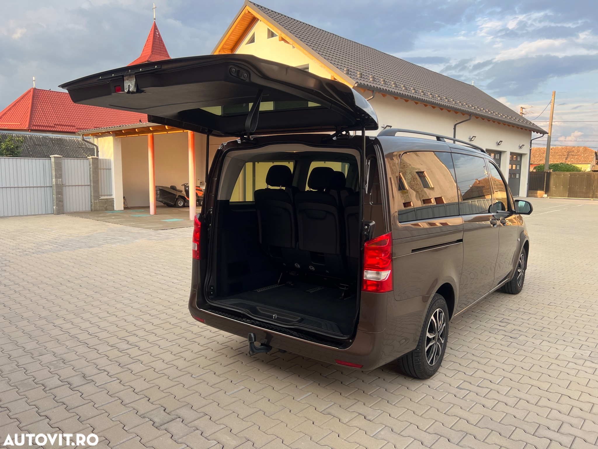 Mercedes-Benz Vito 111 CDI (BlueTEC) Tourer Lang PRO - 22