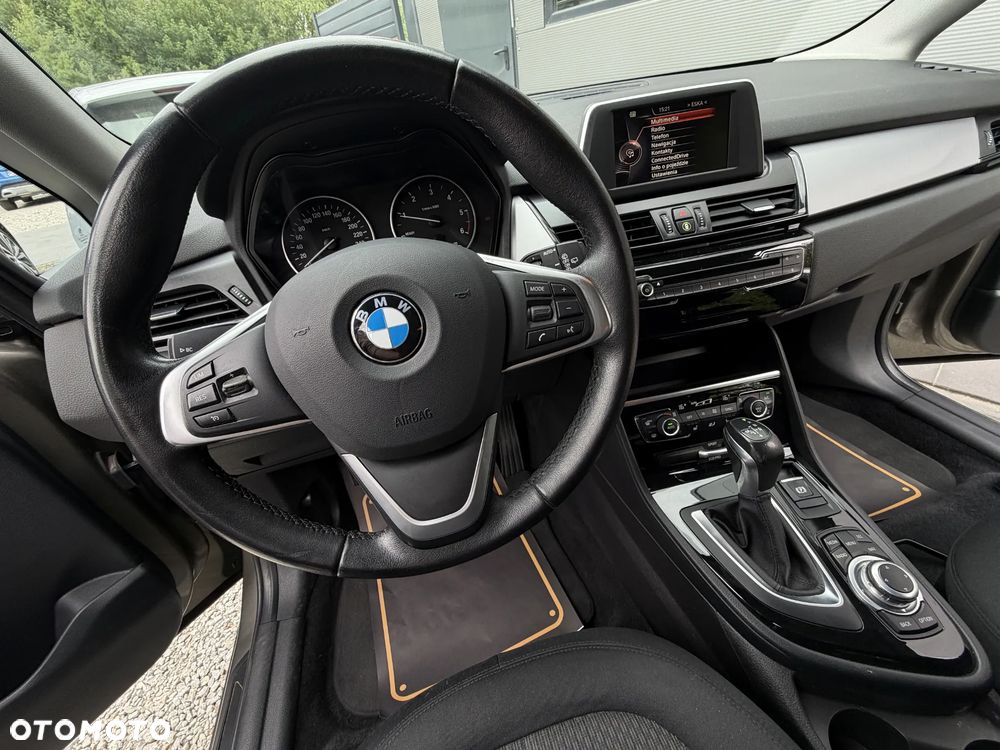 BMW Seria 2 218d Sport-Aut Advantage - 28