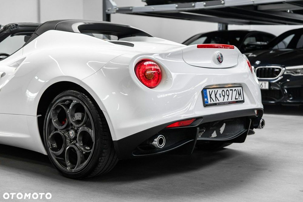 Alfa Romeo 4C - 19
