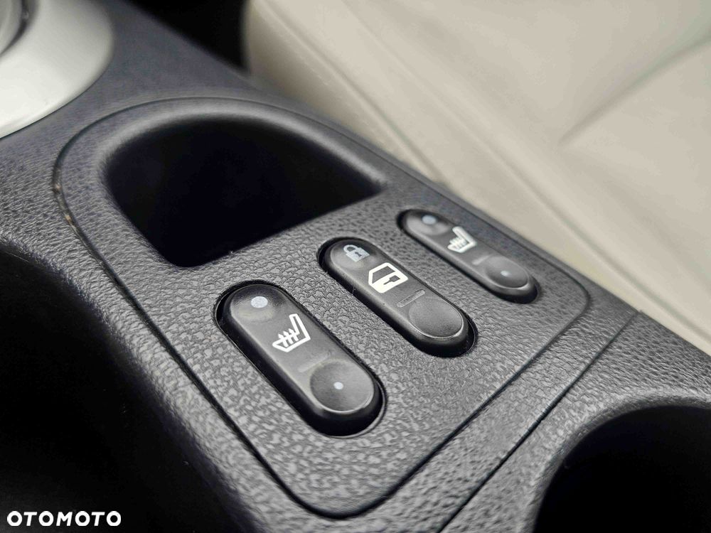 Nissan Qashqai 2.0 Tekna Premium CVT - 25