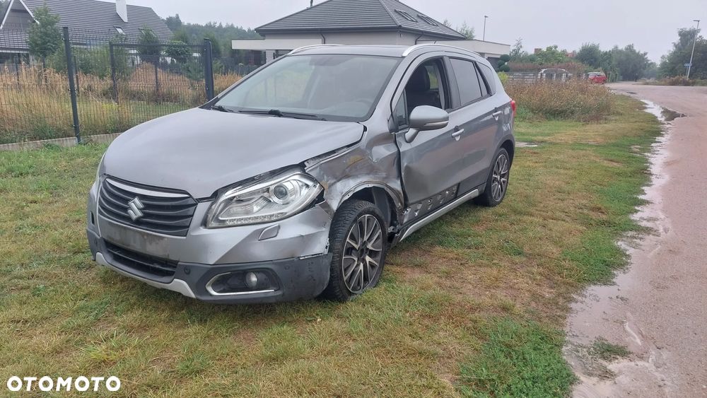 Suzuki SX4 S-Cross 1.6 DDiS Premium Plus - 2