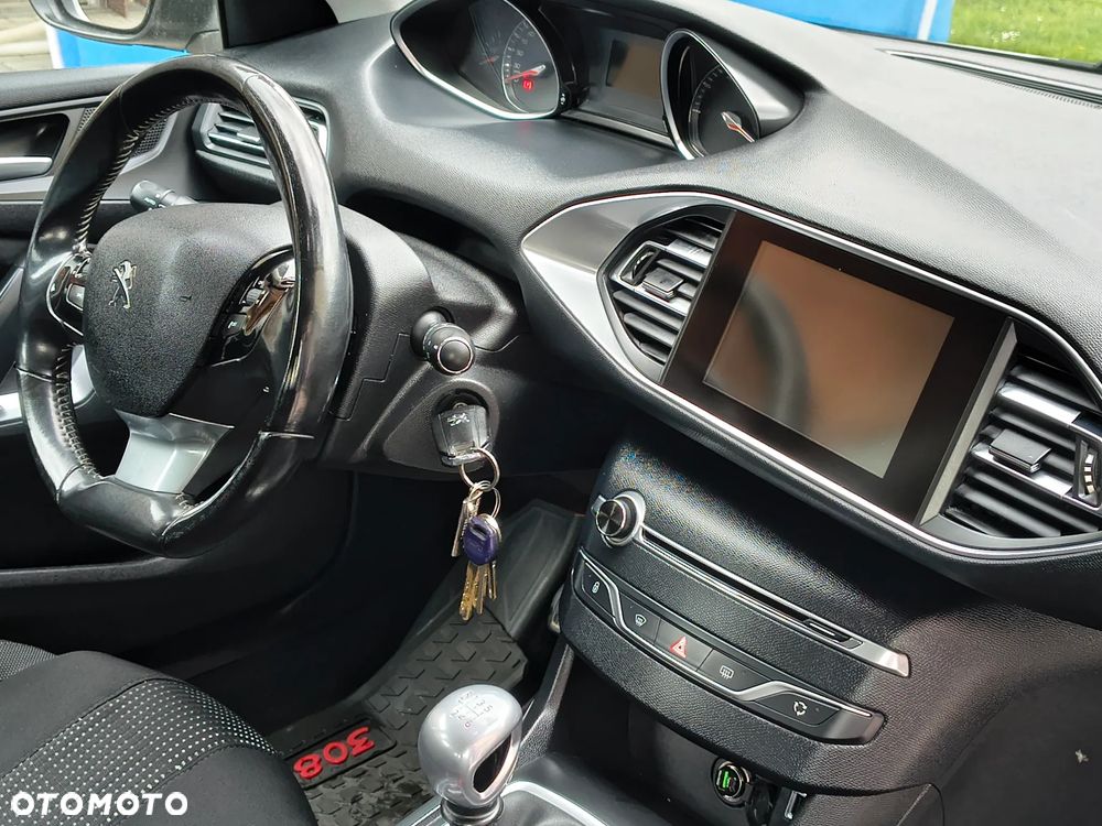 Peugeot 308 1.6 e-HDi Allure S&S - 15