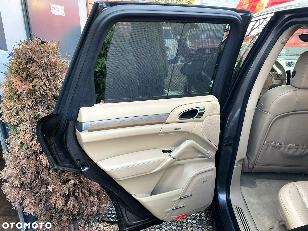 Porsche Cayenne - 23