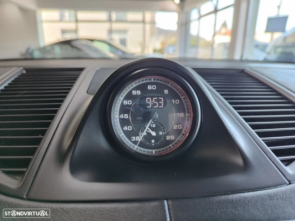 Porsche Macan T - 35