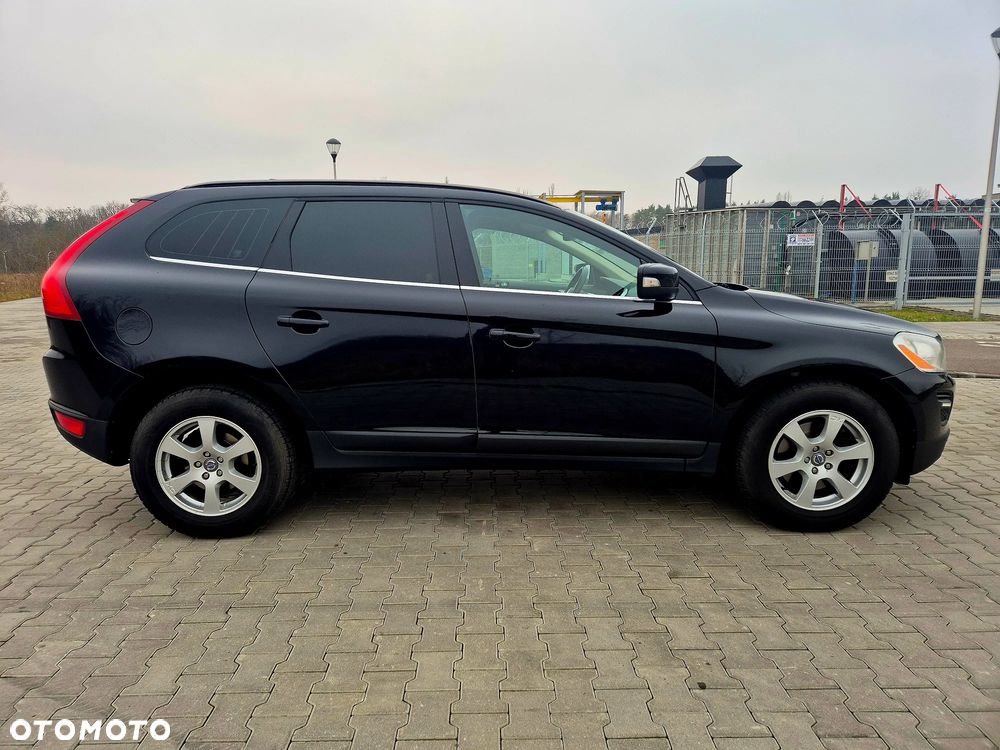Volvo XC 60 2.4D AWD Momentum - 7